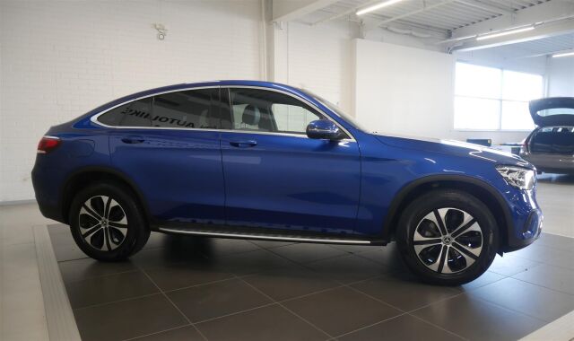 MERCEDES-BENZ GLC 2022 300 e 4MATIC A Business Coupé