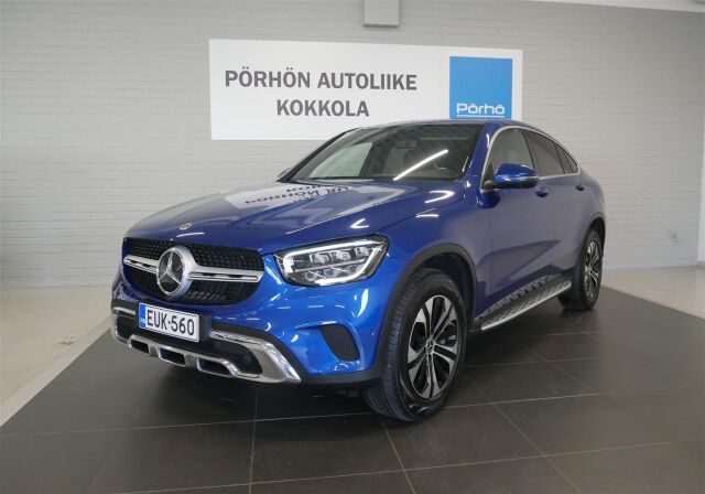 MERCEDES-BENZ GLC 2022 300 e 4MATIC A Business Coupé