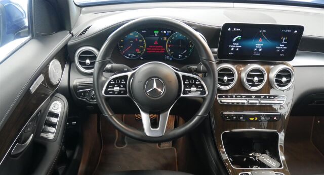 MERCEDES-BENZ GLC 2022 300 e 4MATIC A Business Coupé