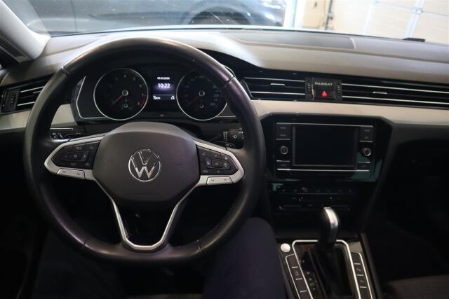 VOLKSWAGEN Passat 2022 Sedan Comfort Business 1,5 TSI EVO 110 kW DSG- Myydään maaliskuussa.