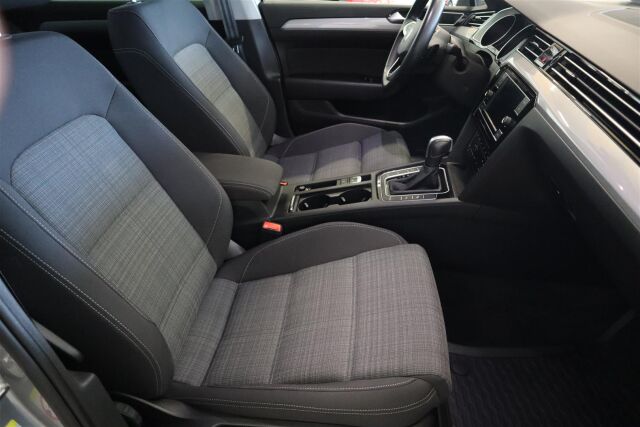 VOLKSWAGEN Passat 2022 Sedan Comfort Business 1,5 TSI EVO 110 kW DSG- Myydään maaliskuussa.