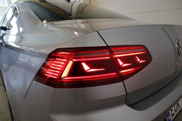 VOLKSWAGEN Passat 2022 Sedan Comfort Business 1,5 TSI EVO 110 kW DSG- Myydään maaliskuussa.