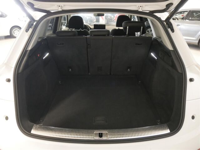 AUDI Q5 2022 Progress 40 TDI 150 kW MHEV quattro S tronic