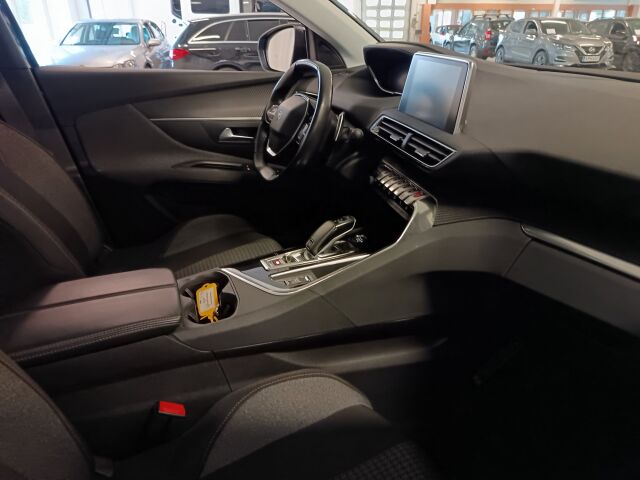 PEUGEOT 3008 2022 Active Pack Style PureTech 130 EAT8-aut.**TODELLA KOMIA LEIJONA**