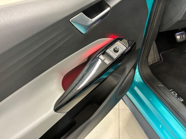 VOLKSWAGEN ID.3 2021 Pro S Tour 150 kW, akku 77 kWh, 4-paikkainen