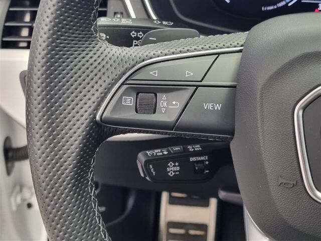 AUDI A4 2023 Avant Progress S line 40 TFSI 150 kW MHEV quattro S tronic / Webasto / Koukku / ACC / P-Kamera
