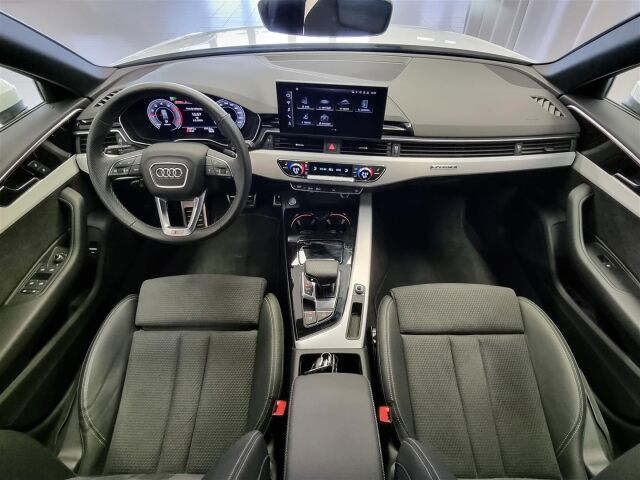 AUDI A4 2023 Avant Progress S line 40 TFSI 150 kW MHEV quattro S tronic / Webasto / Koukku / ACC / P-Kamera