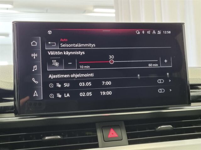 AUDI A4 2023 Avant Progress S line 40 TFSI 150 kW MHEV quattro S tronic / Webasto / Koukku / ACC / P-Kamera
