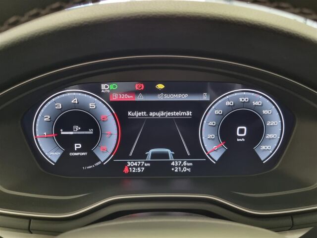 AUDI A4 2023 Avant Progress S line 40 TFSI 150 kW MHEV quattro S tronic / Webasto / Koukku / ACC / P-Kamera