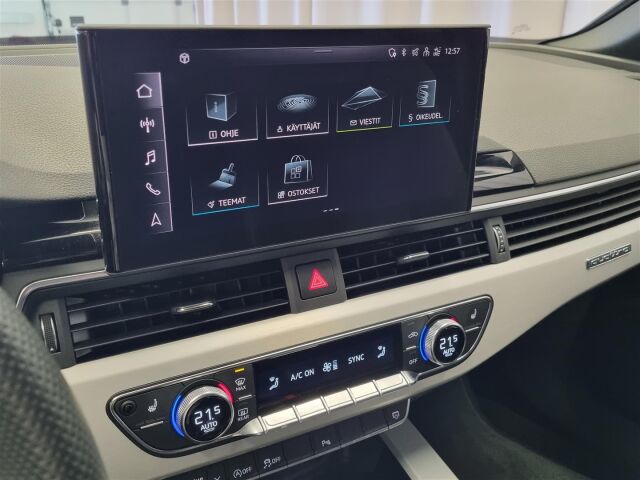 AUDI A4 2023 Avant Progress S line 40 TFSI 150 kW MHEV quattro S tronic / Webasto / Koukku / ACC / P-Kamera