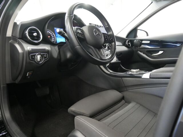 MERCEDES-BENZ C 2020 300 e T A Business Edition EQ Power