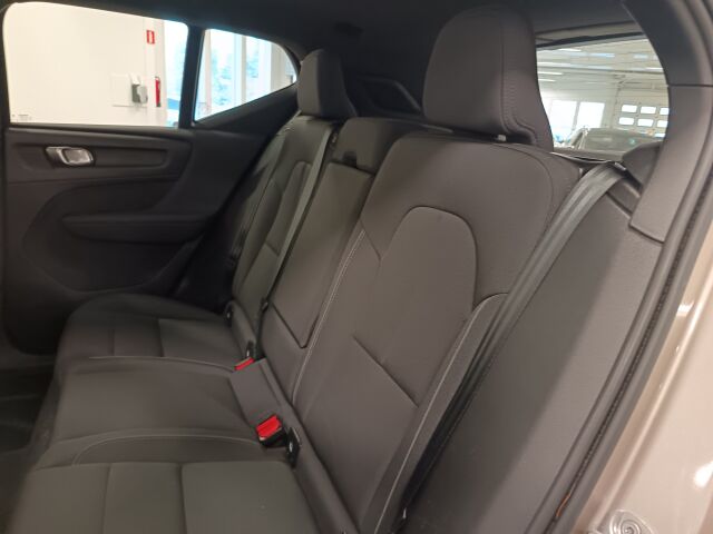 VOLVO XC40 2023 Recharge Twin Ultimate aut