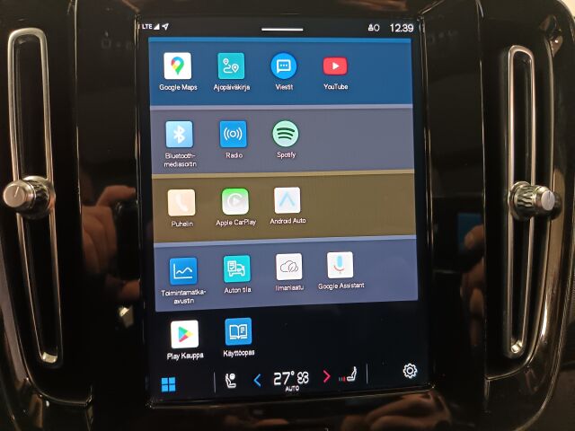 VOLVO XC40 2023 Recharge Twin Ultimate aut