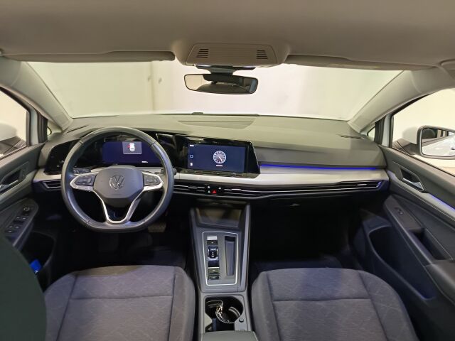 VOLKSWAGEN Golf 2023 Variant Comfort Business 1,0 eTSI (MHEV) 81 kW DSG