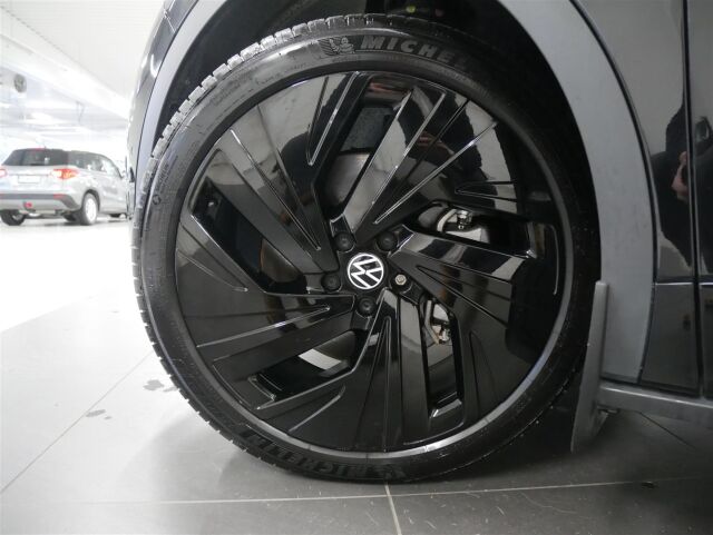 VOLKSWAGEN ID.5 2023 GTX 4MOTION Business Max, akku 77 kWh, huippuvarusteilla! 1-omisteinen, takuu!