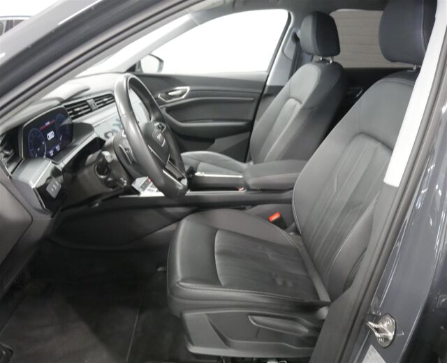 AUDI Q8 e-tron 2023 50 quattro Progress