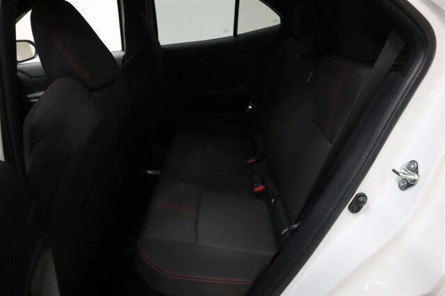 TOYOTA Yaris Cross 2023 1,5 Hybrid GR SPORT