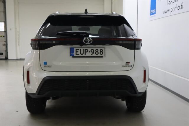 TOYOTA Yaris Cross 2023 1,5 Hybrid GR SPORT