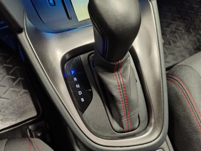 TOYOTA Yaris Cross 2023 1,5 Hybrid GR SPORT