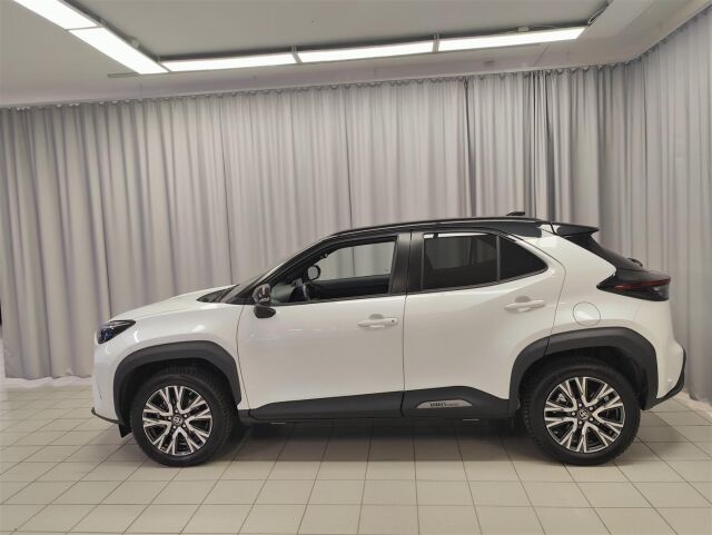 TOYOTA Yaris Cross 2023 1,5 Hybrid GR SPORT