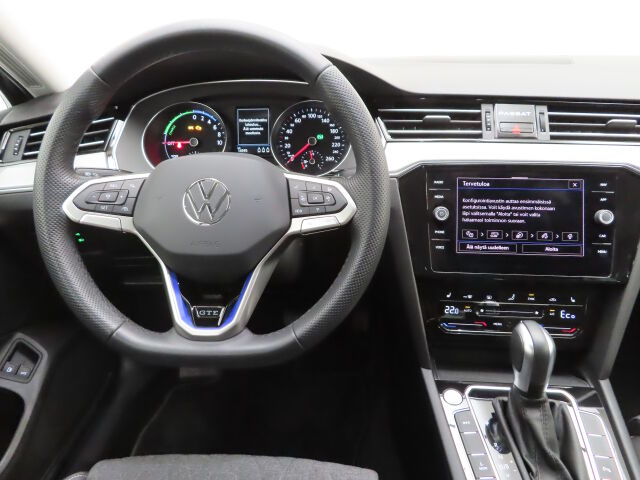 Volkswagen Passat 2023 Variant GTE Business Plug-In Hybrid 160 kW DSG-automaatti