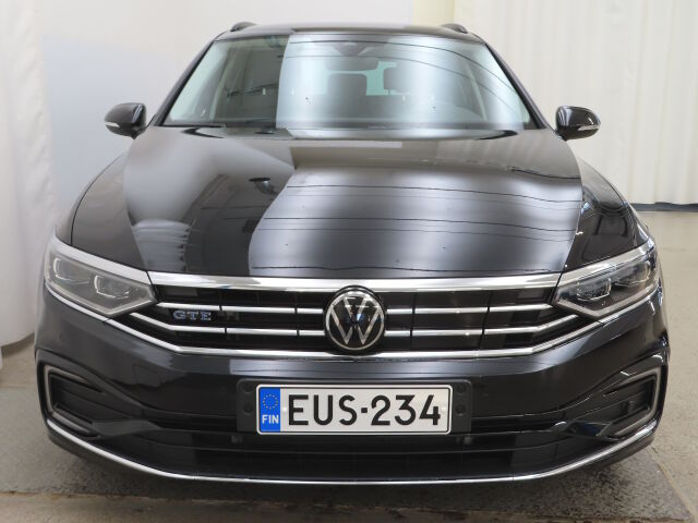 Volkswagen Passat 2023 Variant GTE Business Plug-In Hybrid 160 kW DSG-automaatti