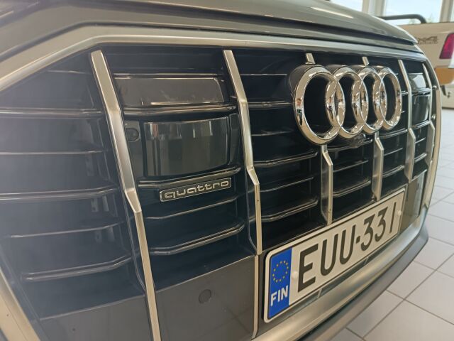 AUDI Q7 2023 Progress S line 55 TFSI e quattro tiptronic