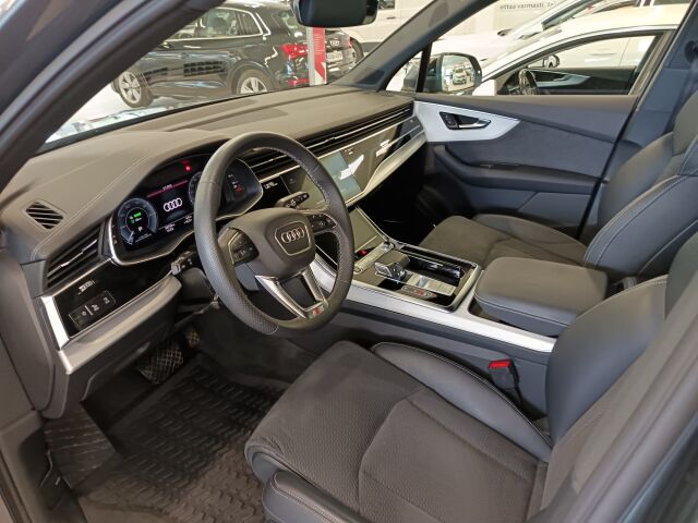 AUDI Q7 2023 Progress S line 55 TFSI e quattro tiptronic