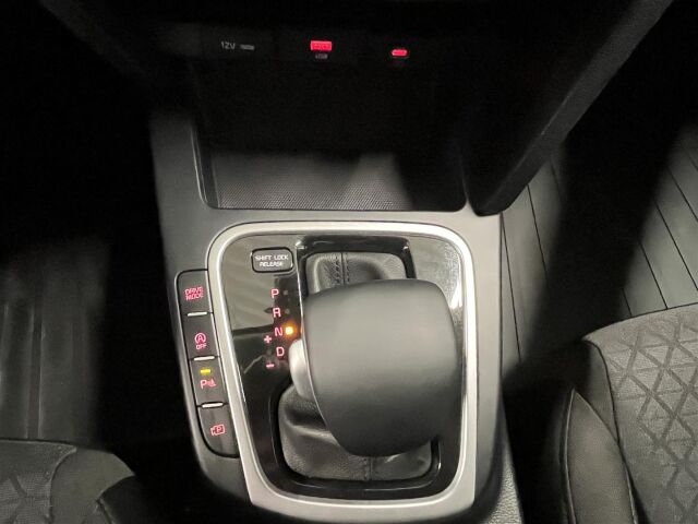 Kia Ceed 2024 1,0 T-GDI Mild-Hybrid 120hv LX Comfort SW DCT