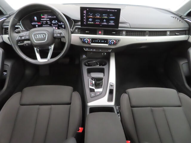 Audi A4 2024 Avant 40 TFSI MHEV Land of quattro