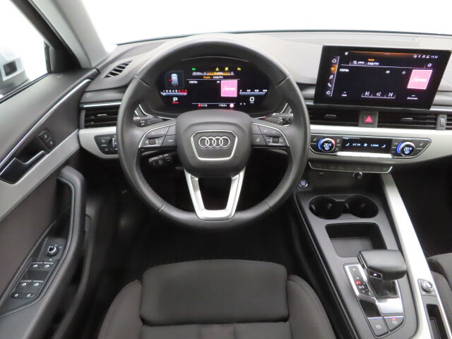 AUDI A4 2024 Avant 40 TFSI MHEV Land of quattro