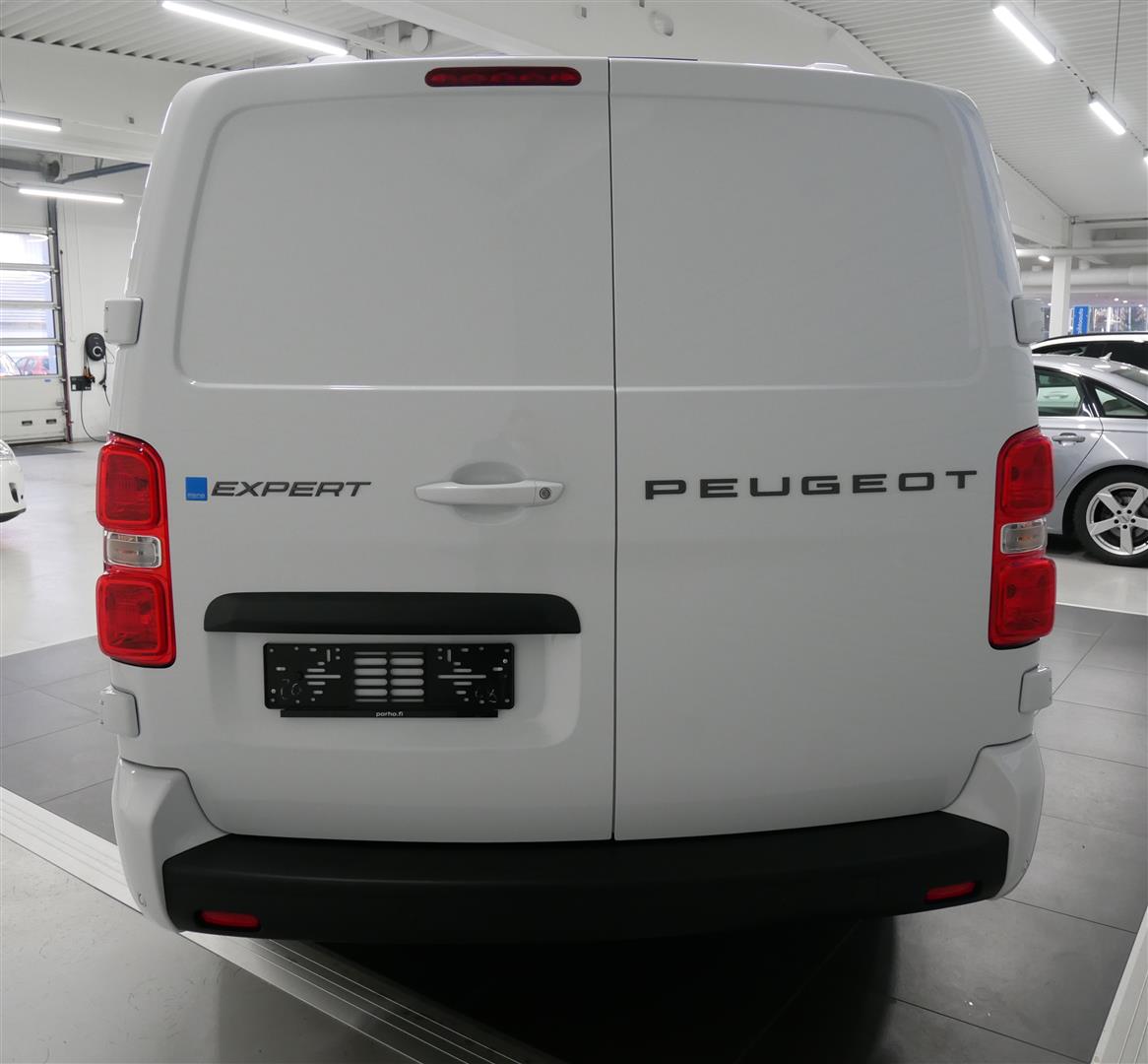 Peugeot Expert BlueHDi 145 EAT8-aut XL 2026, kuva 3/15