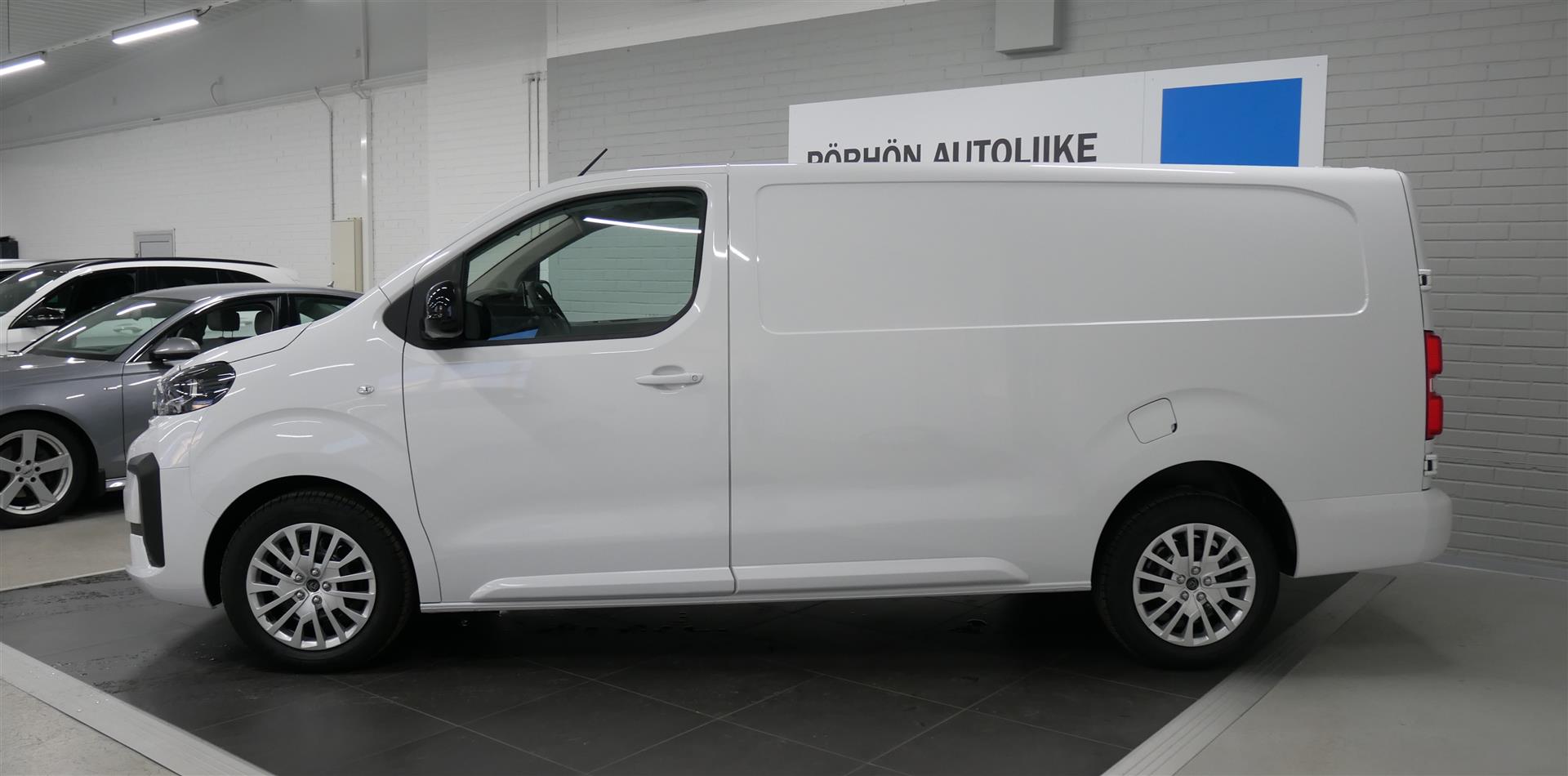 Peugeot Expert BlueHDi 145 EAT8-aut XL 2026, kuva 2/15