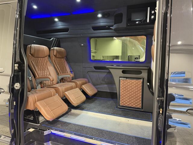 Volkswagen Crafter 2024 2,0 TDI 130 kW 4Motion 8at, 4490 puolikorkea