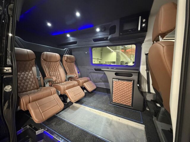 Volkswagen Crafter 2024 2,0 TDI 130 kW 4Motion 8at, 4490 puolikorkea