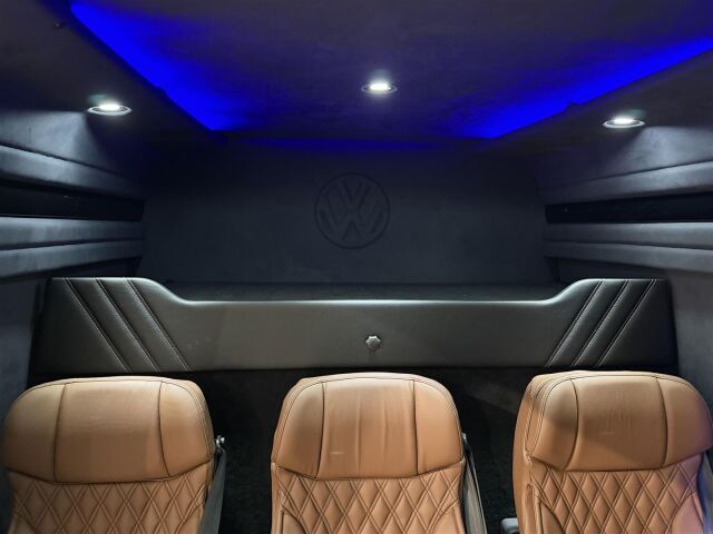 Volkswagen Crafter 2024 2,0 TDI 130 kW 4Motion 8at, 4490 puolikorkea