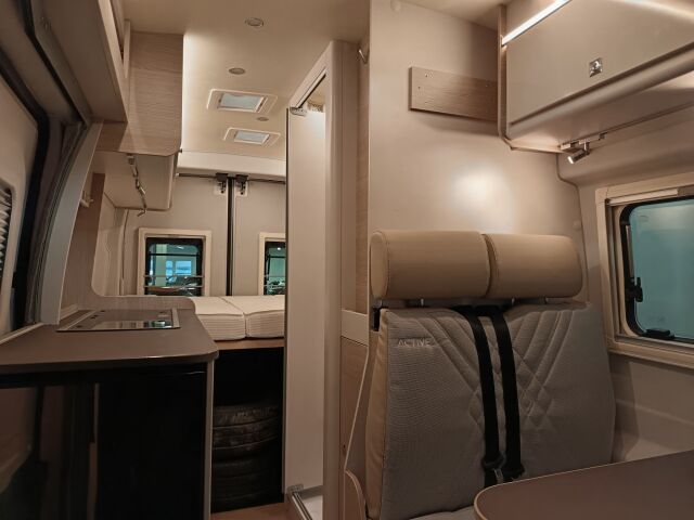 FORD BÜRSTNER 2024 LINEO 590C **SUPERUPEA LUXUSRETKIS KAIKILLA MAUSTEILLA**