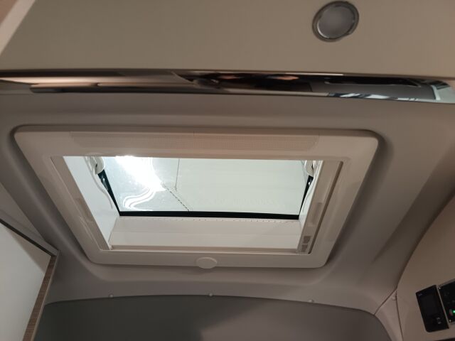 FORD BÜRSTNER 2024 LINEO 590C **SUPERUPEA LUXUSRETKIS KAIKILLA MAUSTEILLA**