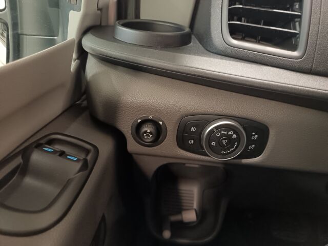 FORD BÜRSTNER 2024 LINEO 590C **SUPERUPEA LUXUSRETKIS KAIKILLA MAUSTEILLA**