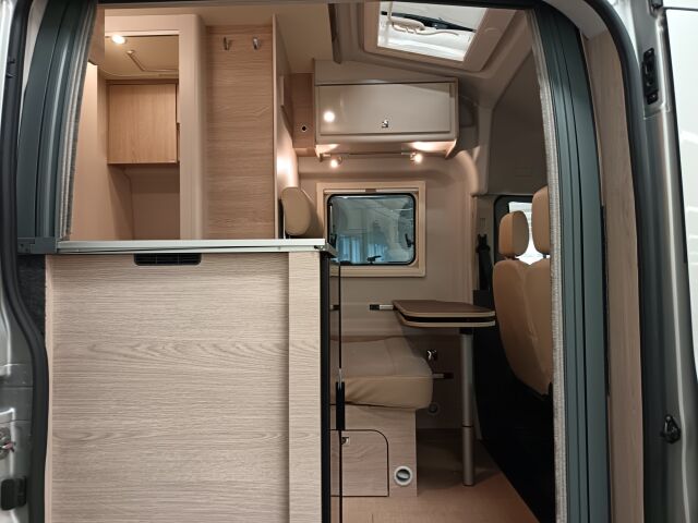 FORD BÜRSTNER 2024 LINEO 590C **SUPERUPEA LUXUSRETKIS KAIKILLA MAUSTEILLA**