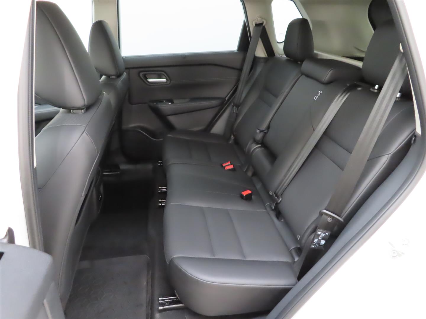 Nissan X-Trail e-4ORCE N-Trek 5ST MY24 2025, kuva 6/8