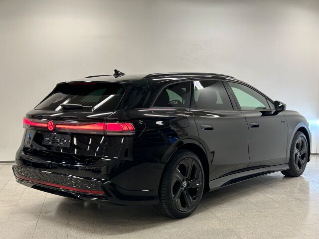 Volkswagen ID.7 2025 Tourer GTX 4MOTION 75-v Juhlamalli 250 kW, akku 86 kWh