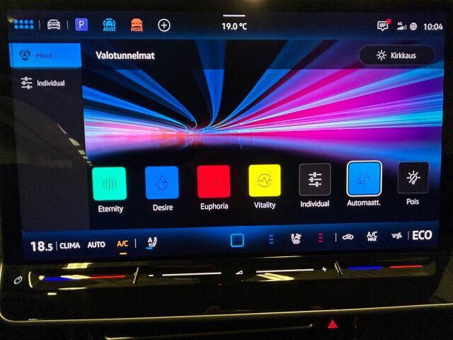 Volkswagen ID.7 2025 Tourer GTX 4MOTION 75-v Juhlamalli 250 kW, akku 86 kWh