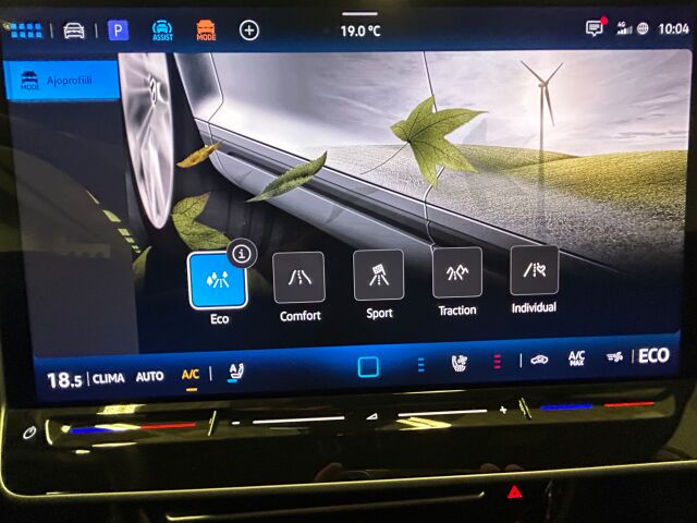 Volkswagen ID.7 2025 Tourer GTX 4MOTION 75-v Juhlamalli 250 kW, akku 86 kWh