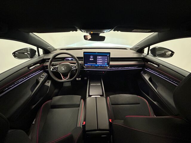 Volkswagen ID.7 2025 Tourer GTX 4MOTION 75-v Juhlamalli 250 kW, akku 86 kWh