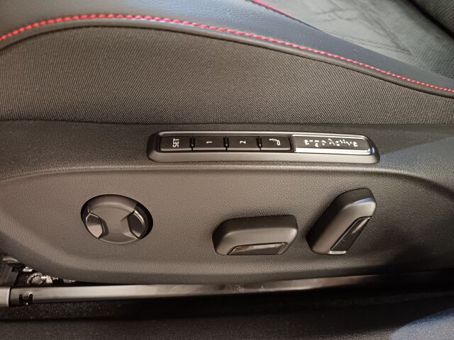 Volkswagen ID.7 2025 GTX 4MOTION 75-v Juhlamalli 250 kW, akku 86 kWh