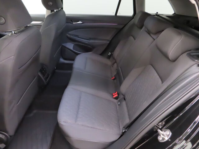 Volkswagen Golf 2025 Variant Comfort Business 1,5 eTSI 85 kW (MHEV) DSG-automaatti