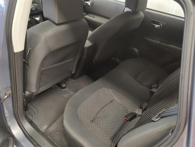 NISSAN Qashqai 2009 1,6 Acenta 5MT 4x2