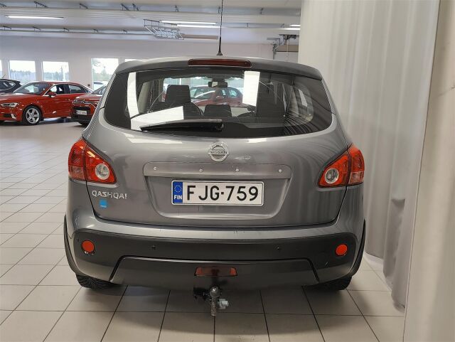 NISSAN Qashqai 2009 1,6 Acenta 5MT 4x2