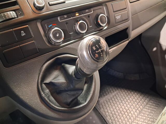 VOLKSWAGEN Transporter 2011 umpipakettiauto pitkä 2,0 TDI 75 kW Worker *SIS. ALV*